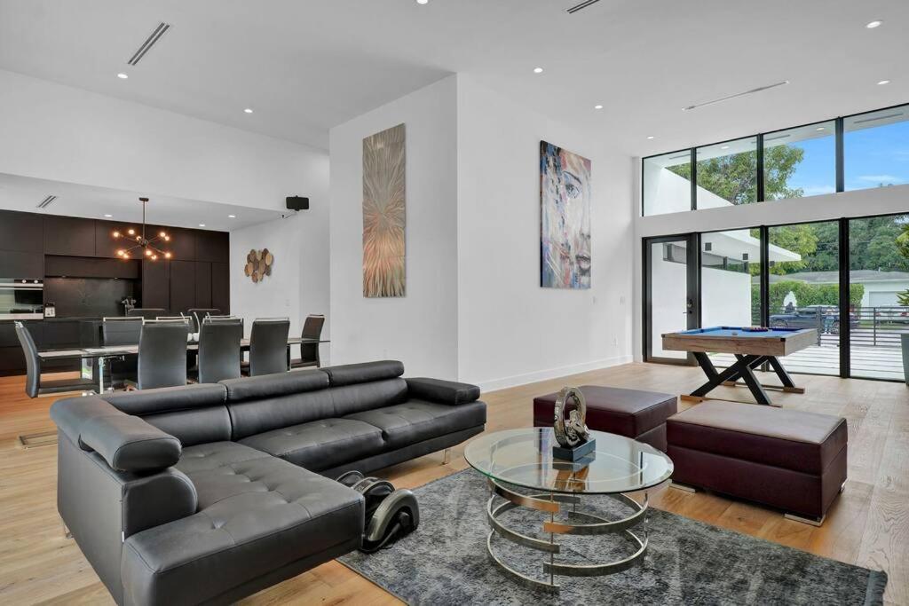 Design House -Heated Pool -Big Yard -Gated Parking Villa Miami Exterior photo